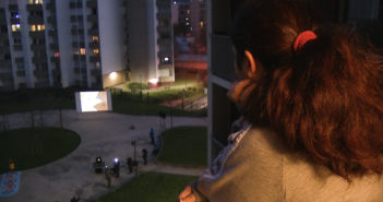 L'association Écrans VO propose des séances de cinéma au balcon à l'occasion du festival d'animation image par image